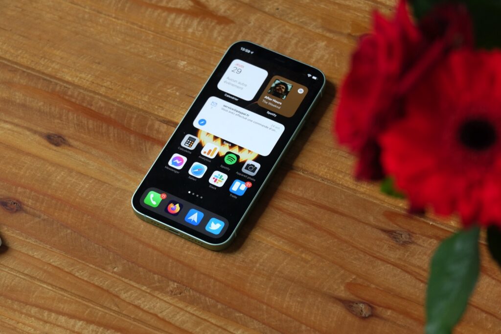 iPhone 12 vs iPhone 13 comparatif différences
